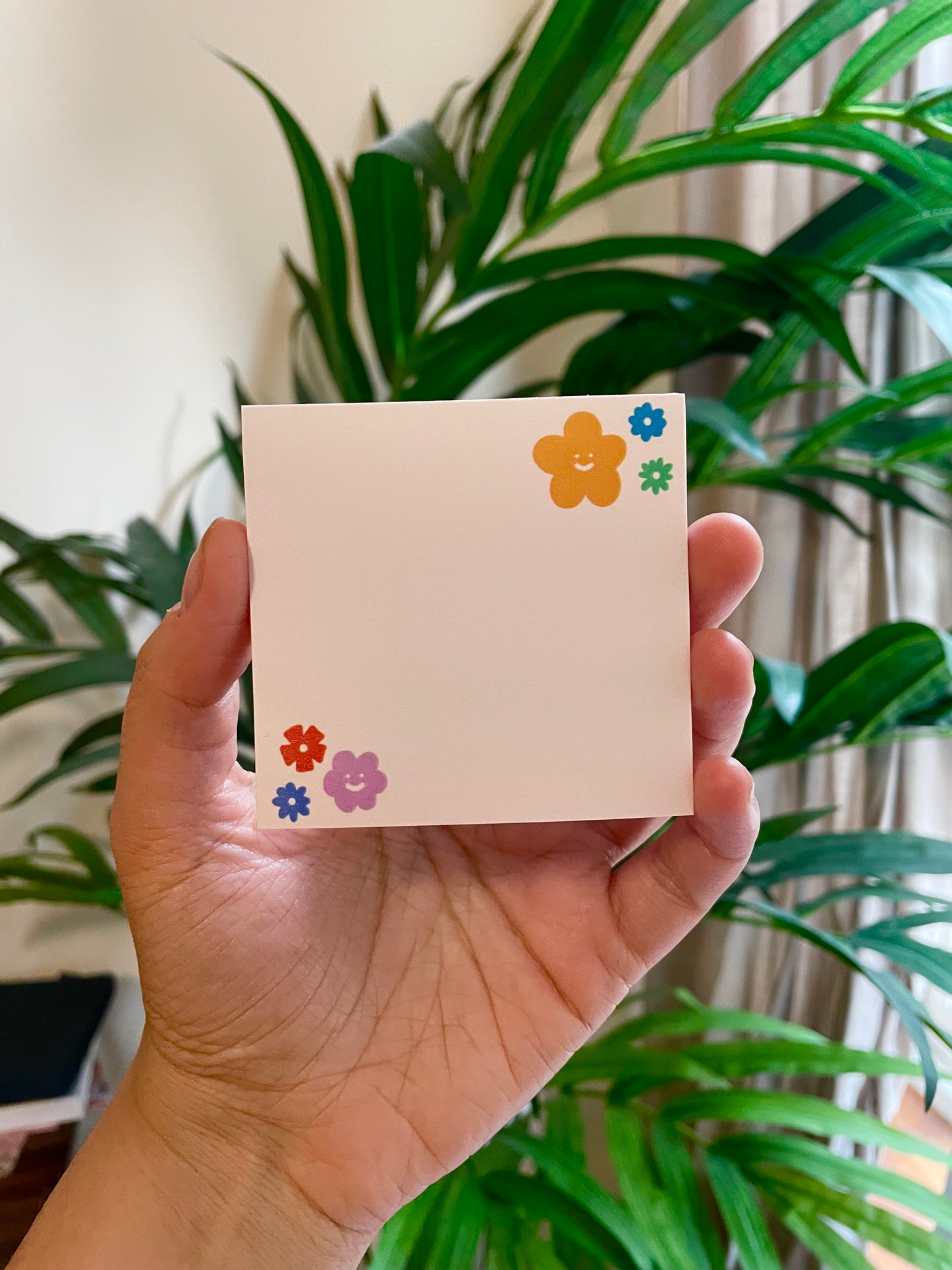Smiley Flower Sticky Notes